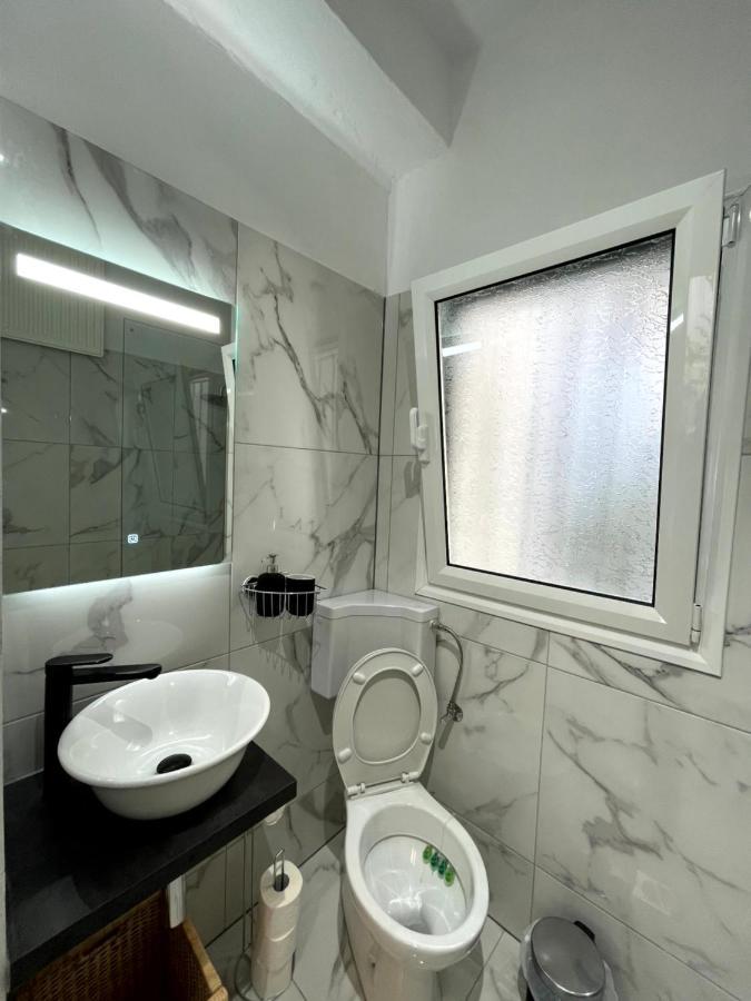 Η Ελπίδα Και Η Γιάννα Ξεκίνησαν Ένα Χώρο Cute Apartamento Volos Exterior foto