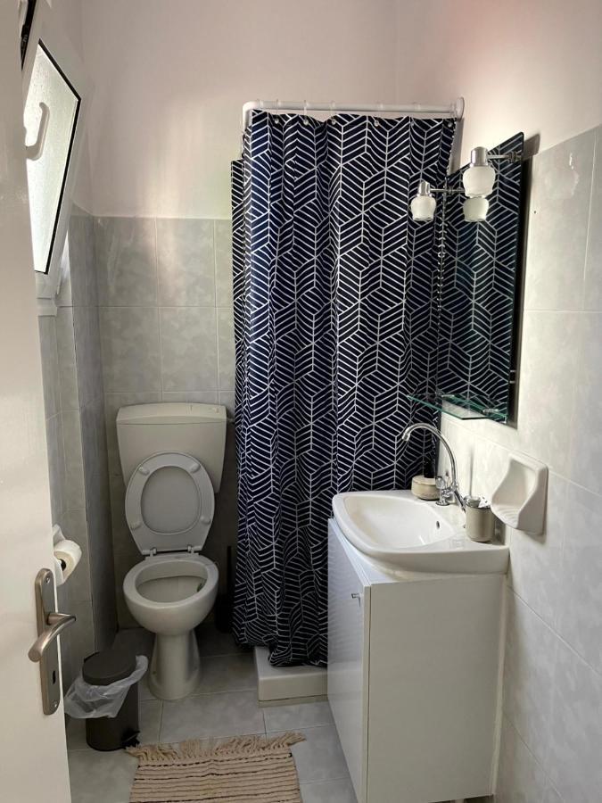 Η Ελπίδα Και Η Γιάννα Ξεκίνησαν Ένα Χώρο Cute Apartamento Volos Exterior foto